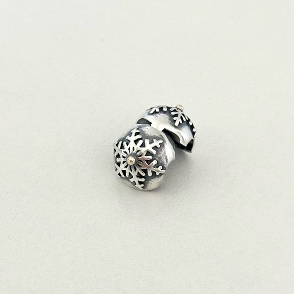 Pandora 925 & 14K Gold 2 Tone Winter Wonderland Snow Flake Rare Clip Charm - Picture 5 of 6